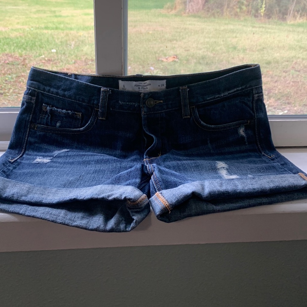 Abercrombie & Fitch shorts size 28/6